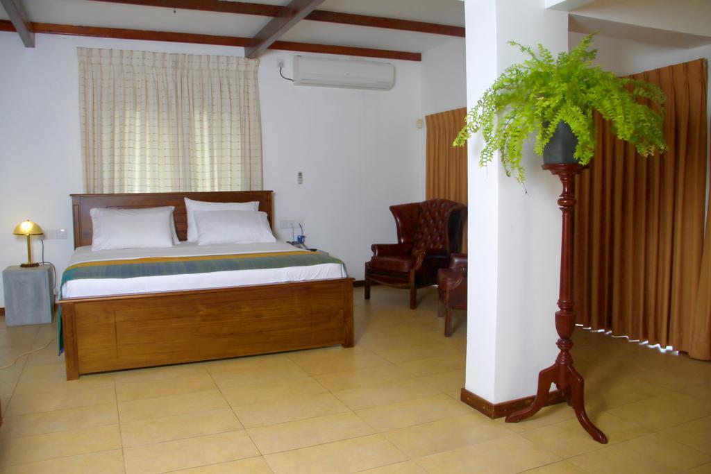 Lodge 19 Negombo Exterior photo